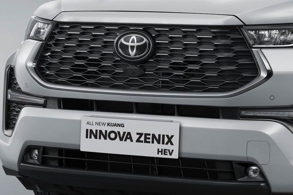 Innova Zenix